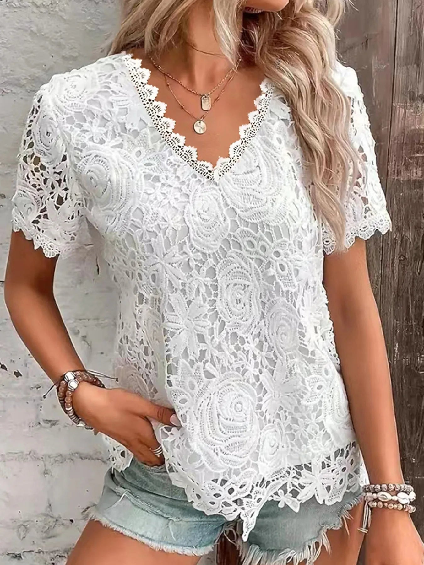 Camiseta de manga curta com decote em v feminina