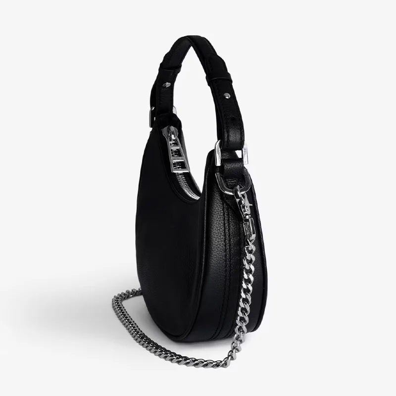 Bolsa Preta com Corrente Prata