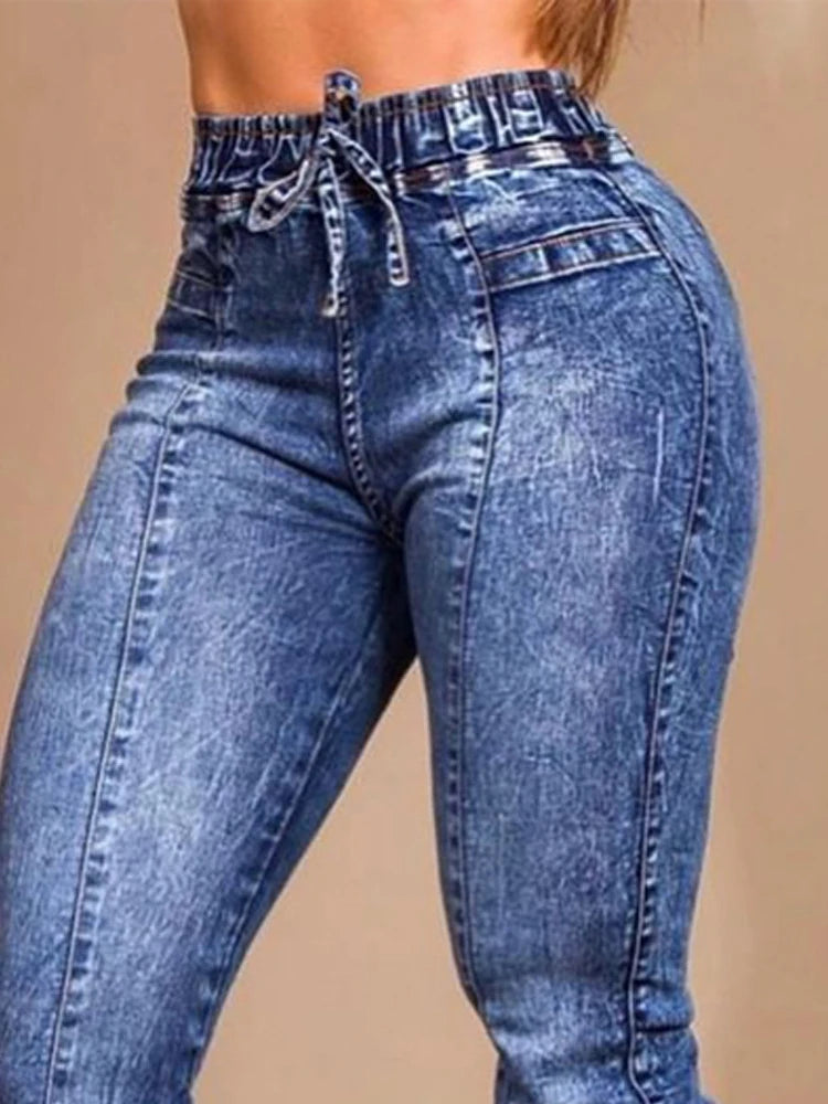 Calça jeans feminina com cintura elástica