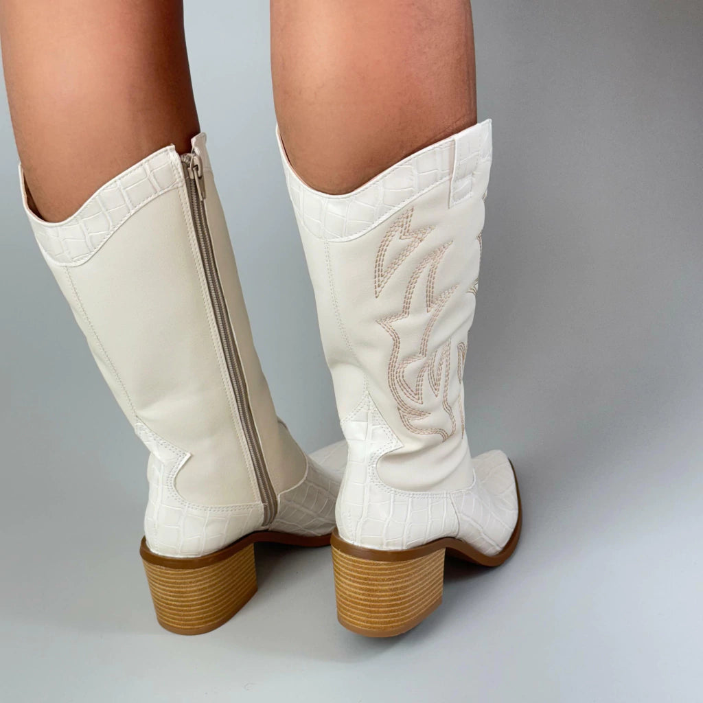 Bota Cano Médio