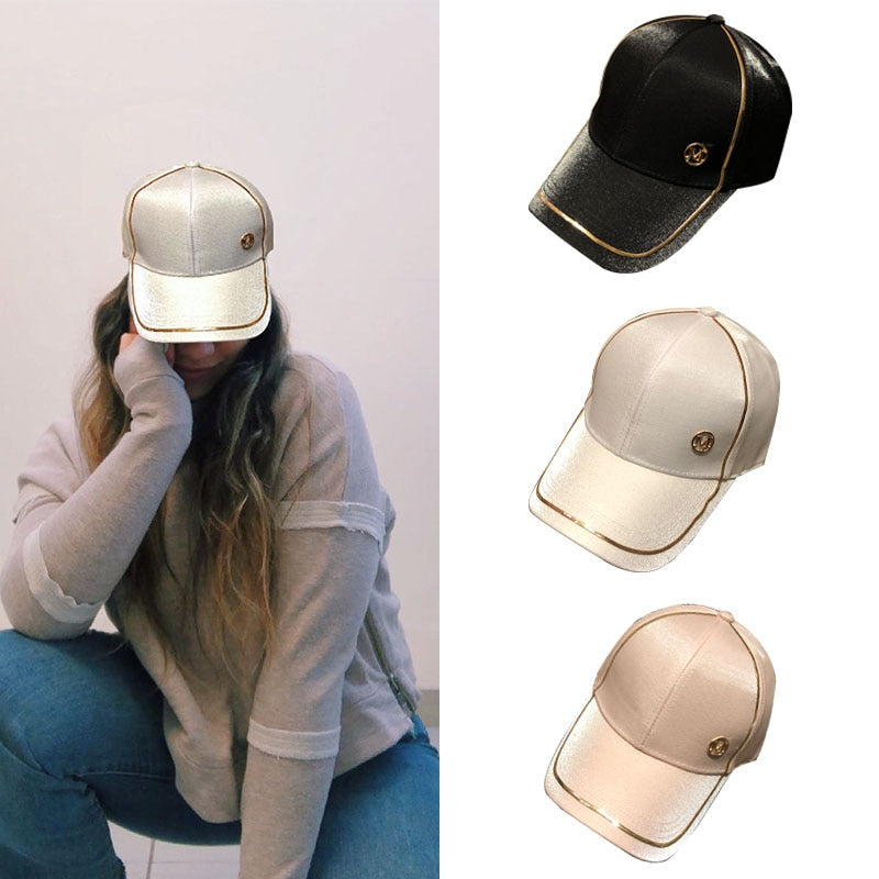 Boné Feminino de Cetim