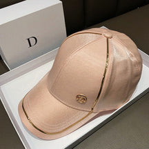 Boné Feminino de Cetim