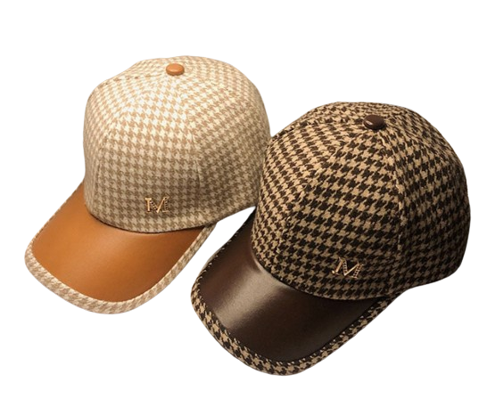 Boné Feminino com Aba em Couro
